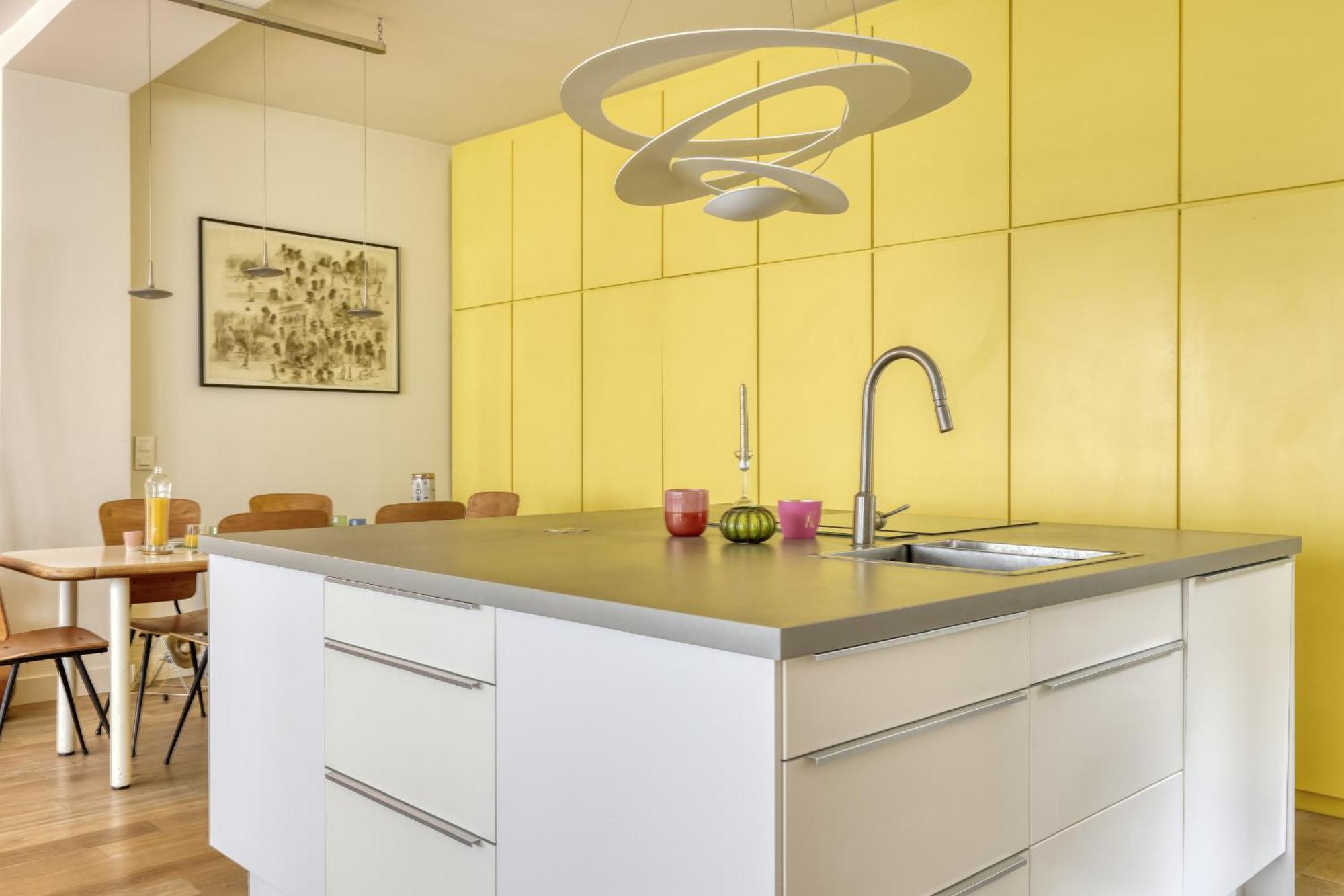 Spacious & Colorful Flat Near Bastille - 12